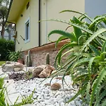 Alma Vila Campofelice Di Roccella