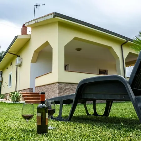 Alma Villa Campofelice Di Roccella